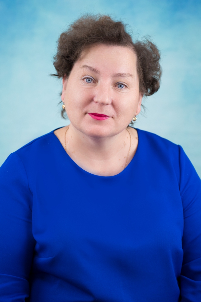 Комаровских Елена Александровна.
